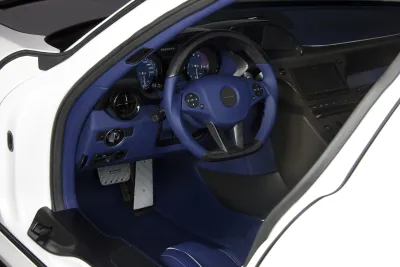 Mercedes-Benz - SLS